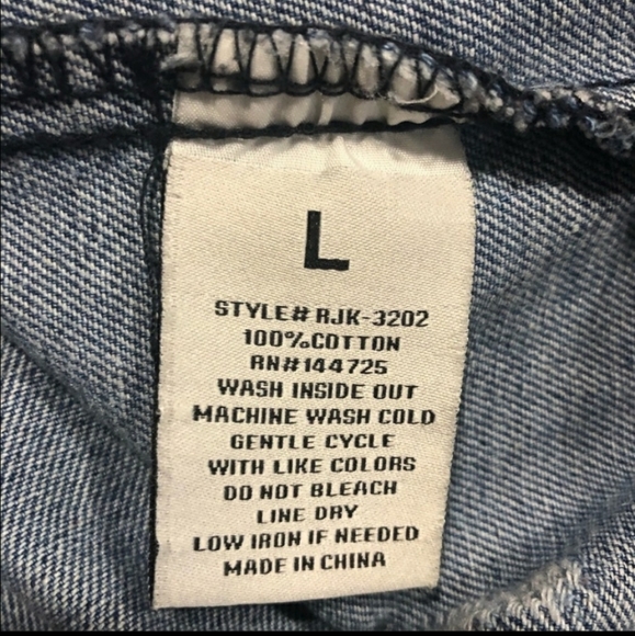 Denim Jacket 🐆 - Picture 6 of 8